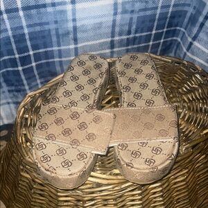 Designer Logo Brown Slides